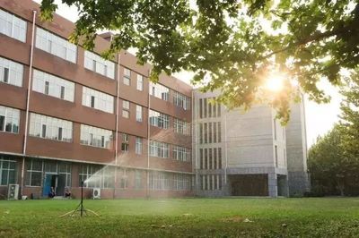 燕京理工學院獲評新華網“2018年度品牌實力民辦高校”稱號